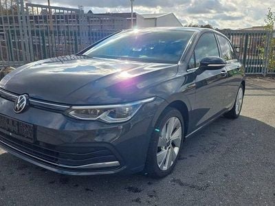 Grau Gebraucht 2020 VW Golf Style Limousine | 7.800 €