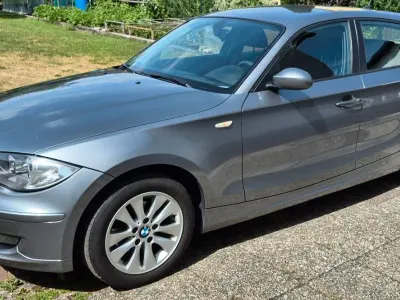 Gebraucht BMW 116 116 PS (85 kW) 2009 Grau Kleinwagen