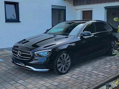 Schwarz Gebraucht 2020 Mercedes E220 Limousine | 32.500 €