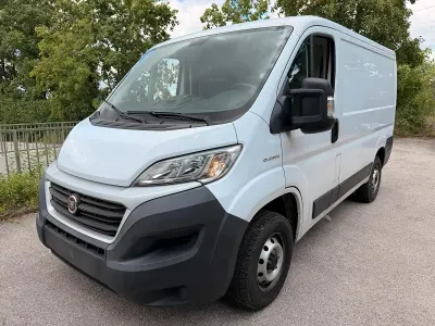 Gebraucht Fiat Ducato 130 PS (95 kW) 2023 Weiß Van