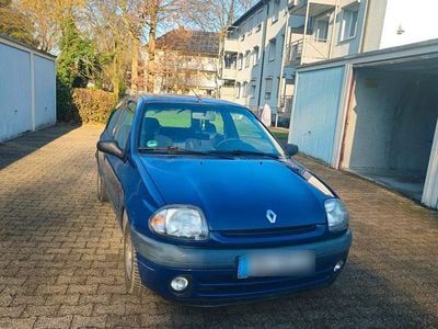 Blau Gebraucht 1999 Renault Clio Coupé | 700 €