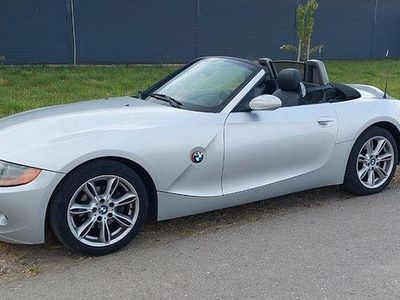 Gebraucht BMW Z4 Sport Line 170 PS (125 kW) 2004 Silber Cabrio