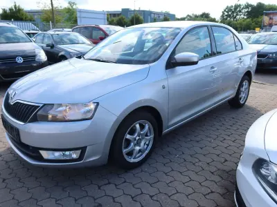 Gebraucht Skoda Rapid Elegance 122 PS (89 kW) 2013 Silber Kleinwagen