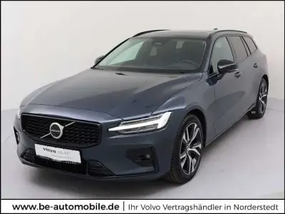 Gebraucht Volvo V60 145 PS (106 kW) 2025 Kombi