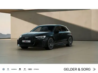 Ny Audi RS3 Sport 400 HK (294 kW) 2026 Sort Sedan