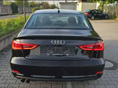 Gebraucht Audi A3 Attraction 150 PS (110 kW) 2015 Schwarz Limousine
