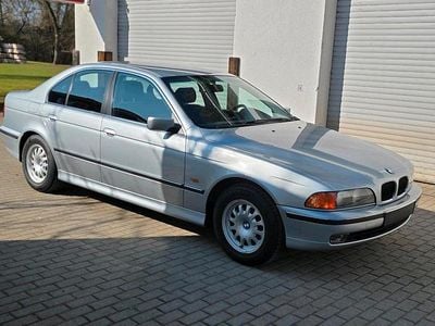 Gebraucht BMW 528 193 PS (141 kW) 1997 Silber Limousine