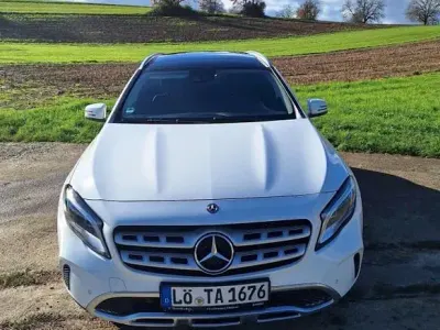 Gebraucht Mercedes GLA180 Edition 122 PS (89 kW) 2018 Weiß SUV