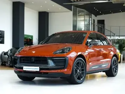 Gebraucht Porsche Macan T Sport 265 PS (194 kW) 2022 Papayametallic SUV