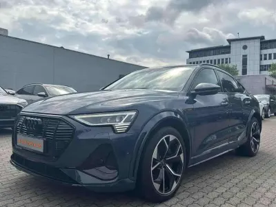 Gebraucht Audi e-tron Sportback Sport 369 kW (503 PS) 2022 Plasmablau metallic SUV