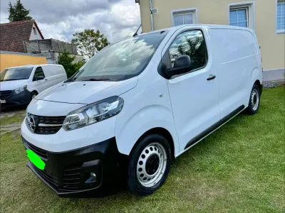 Gebraucht Opel Vivaro 120 PS (88 kW) 2021 Weiß Van / Kleinbus