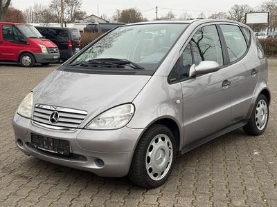 Grau Gebraucht 1998 Mercedes A160 Elegance Van / Kleinbus | 3.490 € (Teuer)