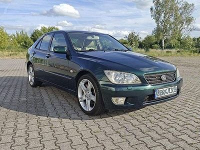 Lexus IS200