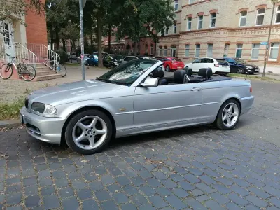 Gebraucht BMW 320 Cabriolet 170 PS (125 kW) 2002 Silber Cabrio