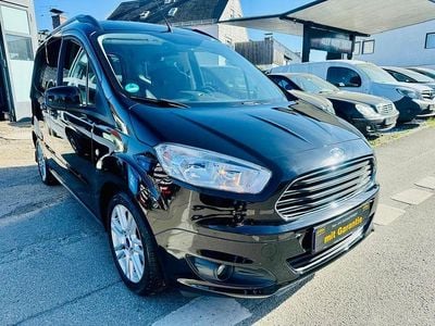 Usata Ford Tourneo Courier Titanium 101 CV (74 kW) 2016 Nero Monovolume