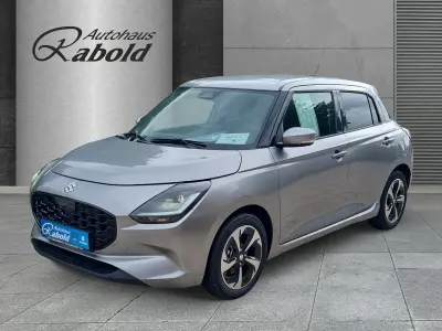 Neu Suzuki Swift Comfort+ 83 PS (61 kW) 2026 Premium silver metallic (silber) Kleinwagen