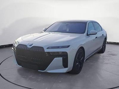 Neu BMW 740 299 PS (219 kW) 2025 Weiß Limousine