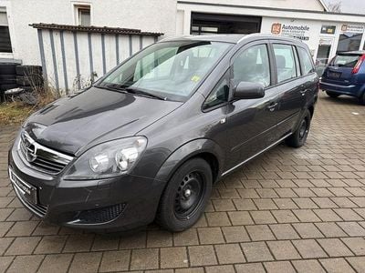 Grau Gebraucht 2012 Opel Zafira Family Van / Kleinbus | 3.990 € (Guter Preis)