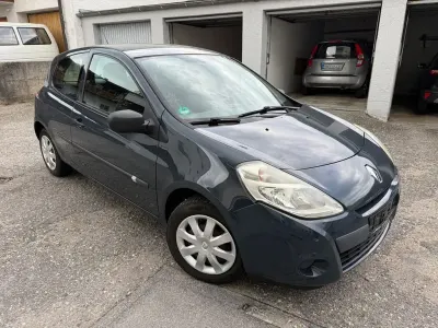 Używany Renault Clio IV 75 KM (55 kW) 2012 Szary Hatchback