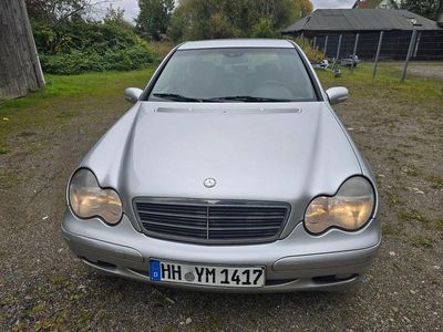 Mercedes C200