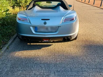 Gebraucht Opel GT 264 PS (194 kW) 2010 Silber Cabrio