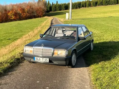 Gebraucht Mercedes 190 136 PS (100 kW) 1988 Grau Limousine