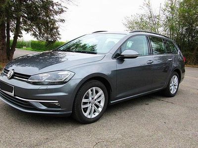 Gebraucht VW Golf VII Comfortline 116 PS (85 kW) 2019 Grau Kombi