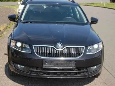 Gebraucht Skoda Octavia Joy 150 PS (110 kW) 2016 Schwarz Kombi