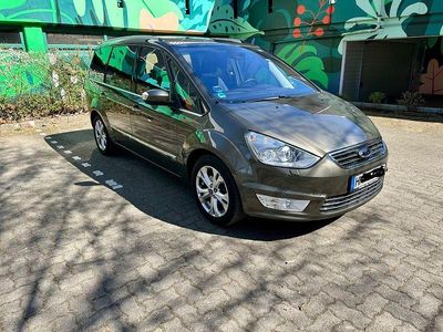Gebraucht Ford Galaxy Titanium 140 PS (102 kW) 2012 Grün Van / Kleinbus