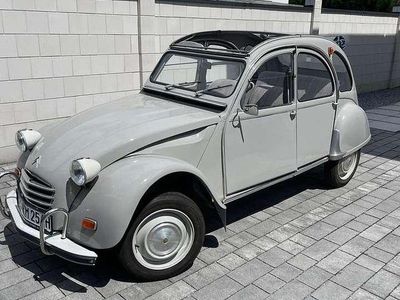 Grau Gebraucht 1969 Citroën 2CV Limousine | 12.000 €