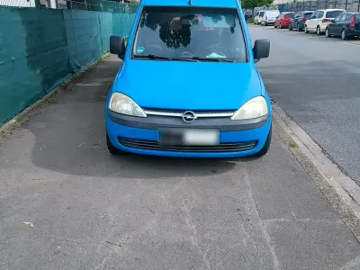 Gebraucht Opel Combo 87 PS (63 kW) 2003 Blau Van / Kleinbus