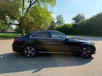 Gebraucht Mercedes 180 122 PS (89 kW) 2021 Schwarz Limousine