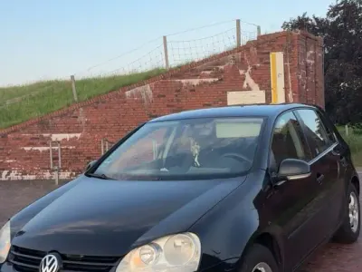 Gebraucht VW Golf V 75 PS (55 kW) 2005 Schwarz Kleinwagen