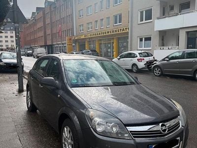 Usata Opel Astra 115 CV (84 kW) 2009 Grigio Berlina