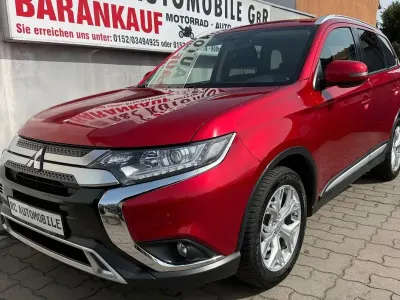 Gebraucht Mitsubishi Outlander Diamant Edition 150 PS (110 kW) 2019 Rot SUV
