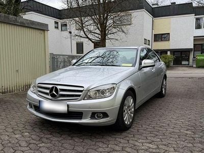 Second-hand Mercedes C200 136 CP (100 kW) 2008 Argintiu Berlinǎ