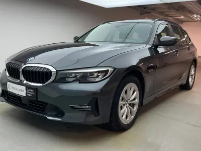 Usata BMW 330e Advantage 292 CV (214 kW) 2021 Grigio Station wagon