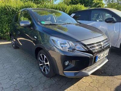 Platinumgrau Gebraucht 2024 Mitsubishi Space Star Select Kleinwagen | 17.950 € (Etwas zu teuer)