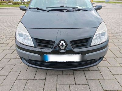 gebraucht Renault Grand Scénic II mit LPG, lange Ausführung