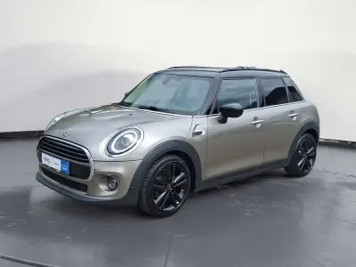 Używany Mini Cooper 136 KM (100 kW) 2020 Srebrny Hatchback