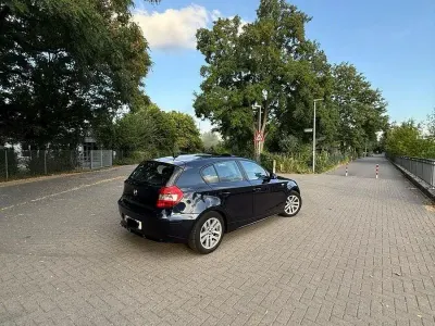 Gebraucht BMW 116 116 PS (85 kW) 2006 Schwarz Kleinwagen