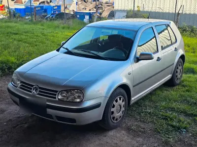 Usata VW Golf IV 75 CV (55 kW) 2001 Argento Berlina