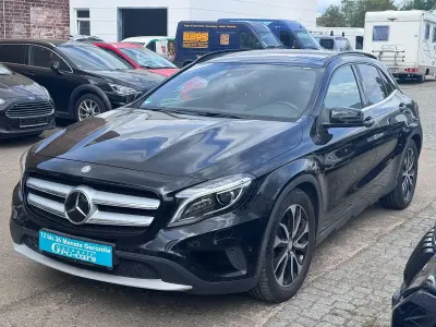 Gebraucht Mercedes GLA200 156 PS (114 kW) 2014 Schwarz SUV