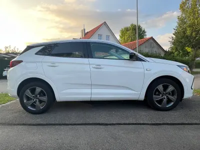Gebraucht Opel Grandland X Elegance 131 PS (96 kW) 2023 Weiß SUV