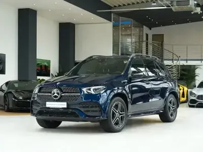 Gebraucht Mercedes GLE400 AMG line 330 PS (242 kW) 2022 Cavansitblau  metalliclack SUV