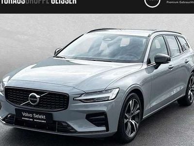 Gebraucht Volvo V60 Plus 197 PS (144 kW) 2025 Vapour grey Kombi
