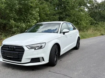 Gebraucht Audi A3 Sport 150 PS (110 kW) 2018 Weiß Limousine