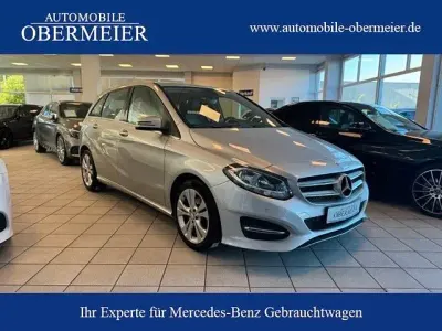 Gebraucht Mercedes B180 Urban 122 PS (89 kW) 2015 Silber (polarsilber) Van / Kleinbus