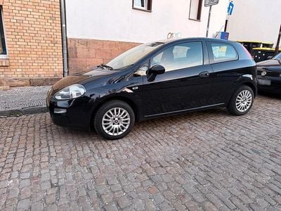 Usata Fiat Punto 70 CV (51 kW) 2015 Nero Utilitaria
