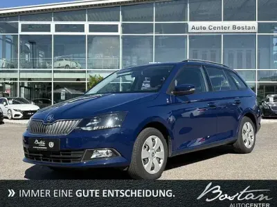 Gebraucht Skoda Fabia Ambition 110 PS (80 kW) 2015 Blau Kombi